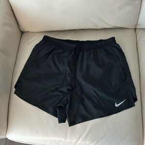 Mens Nike black running shorts medium